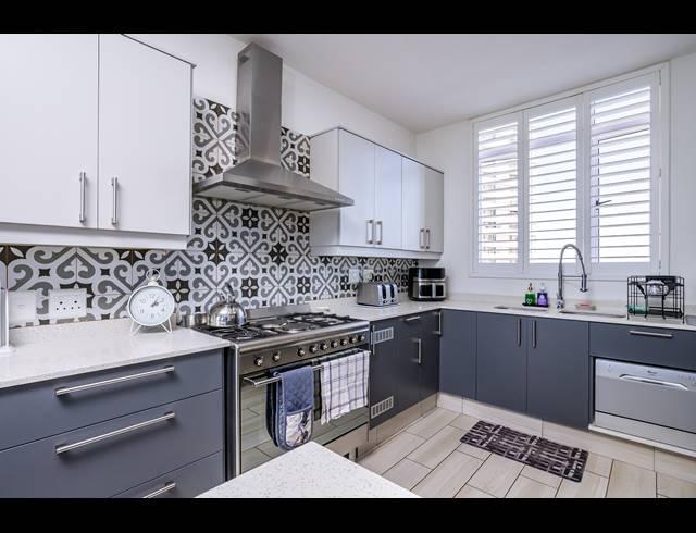 3 BEDROOM APARTMENT FOR SALE IN MORNINGSIDE